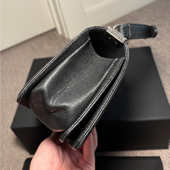 Chanel Small Boy Bag Caviar Leather - Picture 7 of 16
